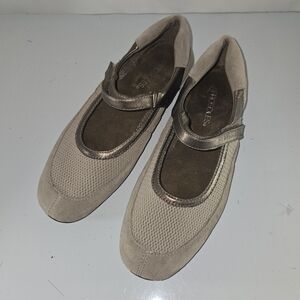 N781 Aerosoles Stylish‎ Beige Mary Jane Flats Size 9